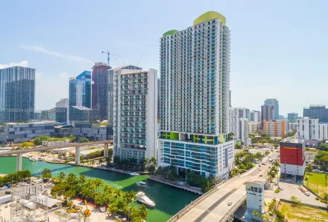 185 SW 7th Street Miami FL 33130