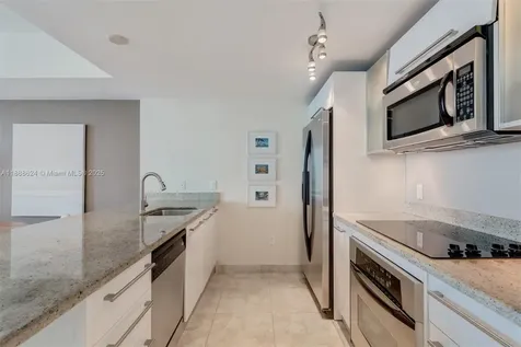 185 SW 7th Street Miami FL 33130