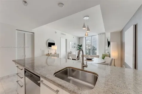 185 SW 7th Street Miami FL 33130