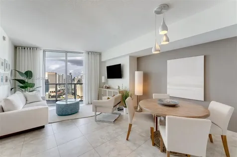 185 SW 7th Street Miami FL 33130