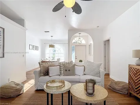 4991 Brixton Court Naples FL 34104