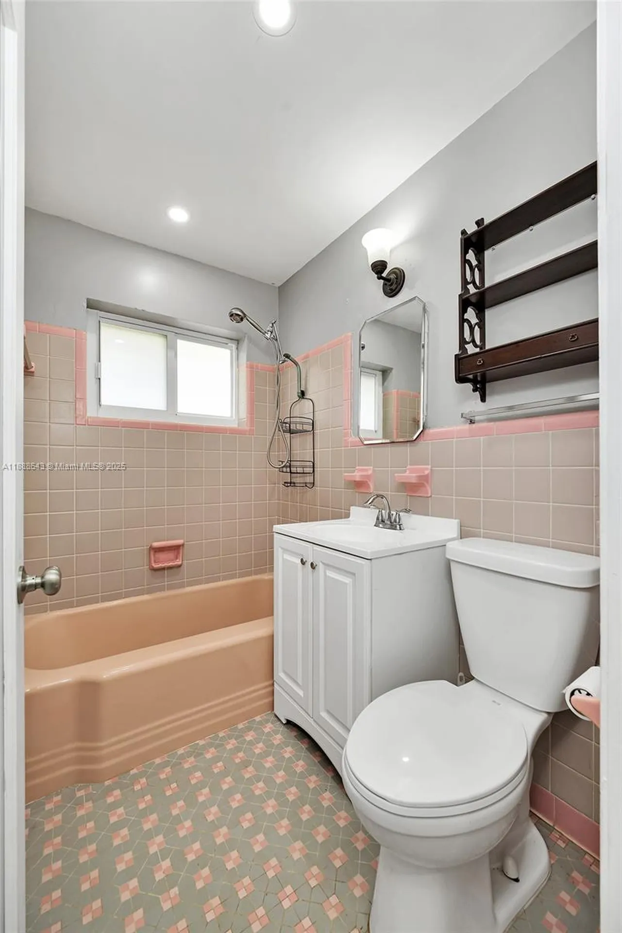 824 NE 17th Court Fort Lauderdale FL 33305