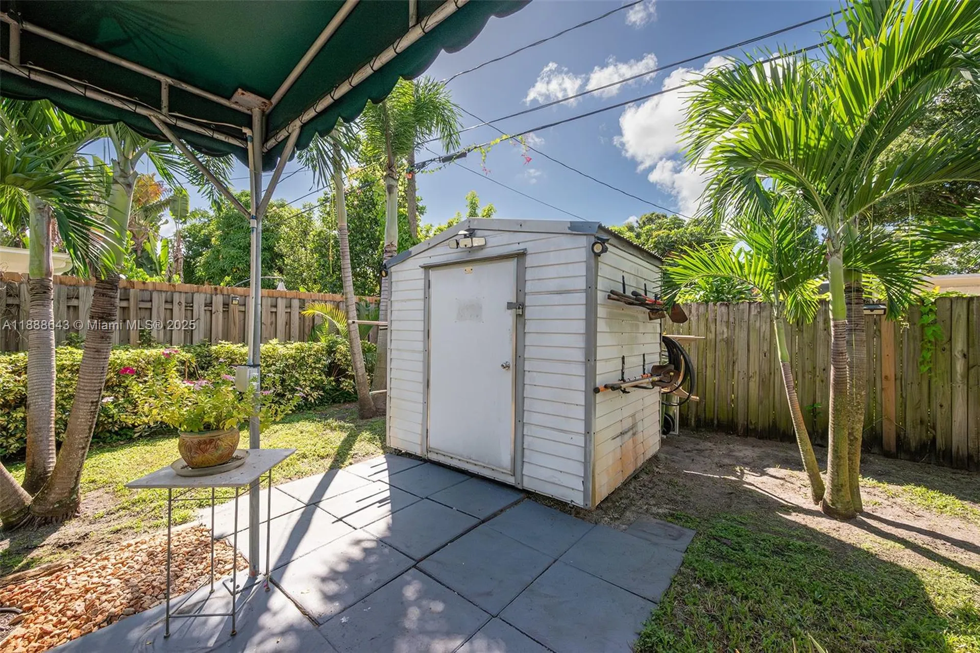 824 NE 17th Court Fort Lauderdale FL 33305