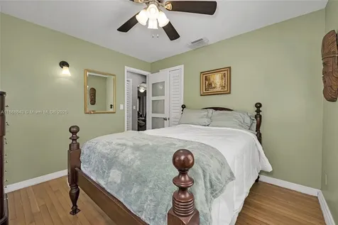 824 NE 17th Court Fort Lauderdale FL 33305