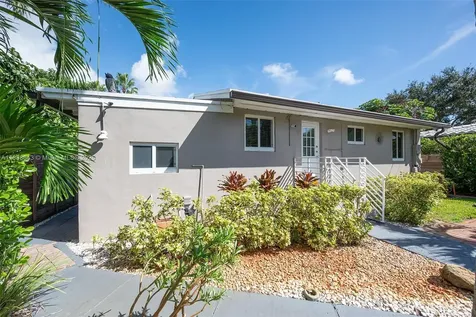 824 NE 17th Court Fort Lauderdale FL 33305