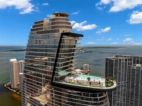 300 Biscayne Boulevard Way Miami FL 33131