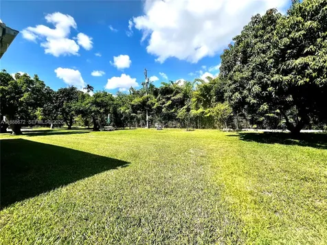 7500 SW 81st Avenue Miami FL 33143