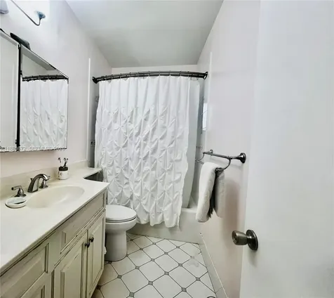 7500 SW 81st Avenue Miami FL 33143