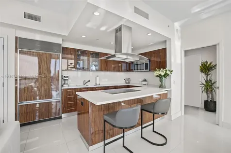 6899 Collins Avenue Miami Beach FL 33141