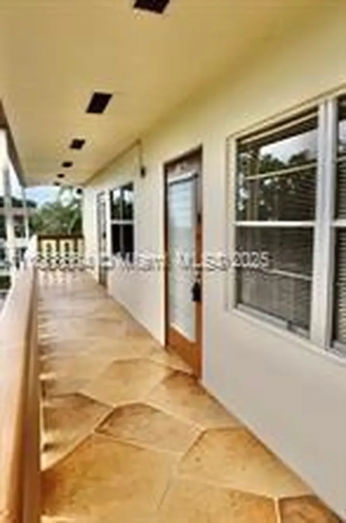 198 E Mansfield E Boca Raton FL 33434