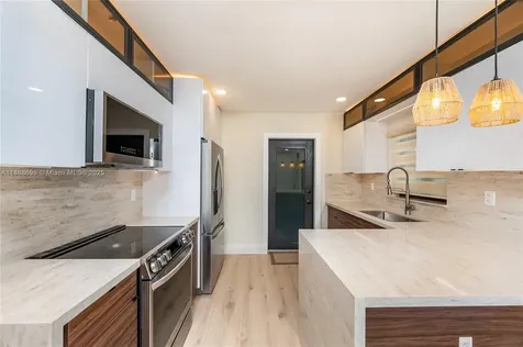 625 Miller Drive Miami Springs FL 33166