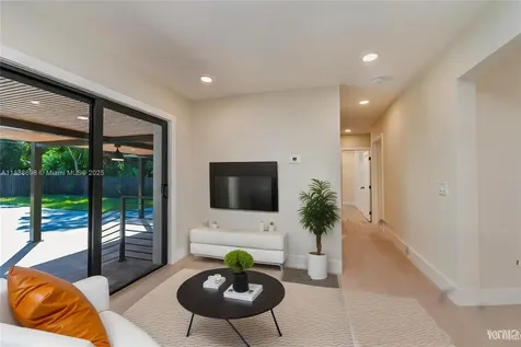 625 Miller Drive Miami Springs FL 33166