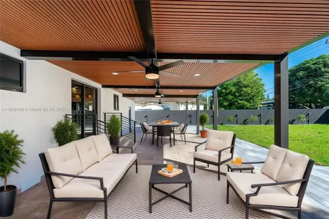 625 Miller Drive Miami Springs FL 33166