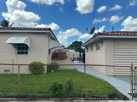 265 W 55th Street Hialeah FL 33012
