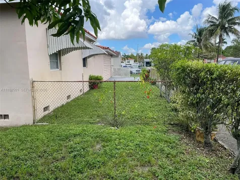 265 W 55th Street Hialeah FL 33012