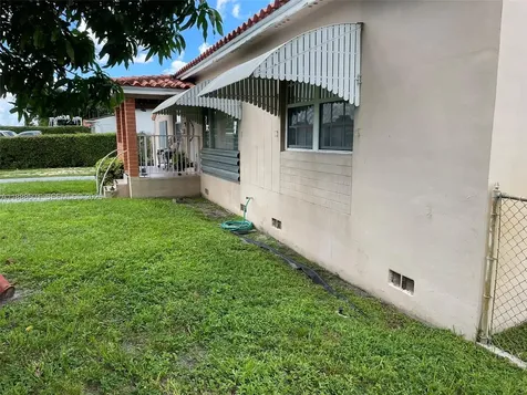 265 W 55th Street Hialeah FL 33012