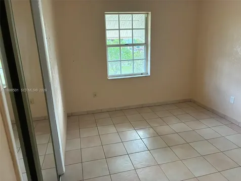 265 W 55th Street Hialeah FL 33012