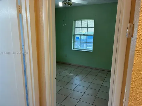 265 W 55th Street Hialeah FL 33012
