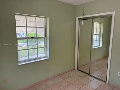 265 W 55th Street Hialeah FL 33012