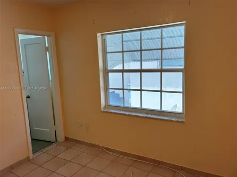 265 W 55th Street Hialeah FL 33012