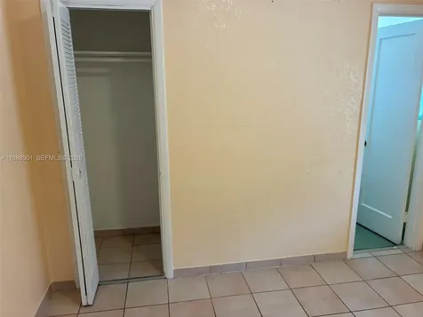 265 W 55th Street Hialeah FL 33012