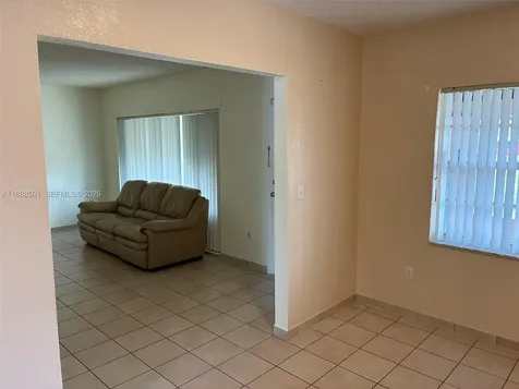 265 W 55th Street Hialeah FL 33012