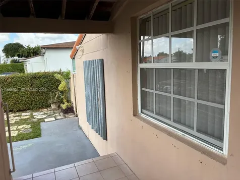 265 W 55th Street Hialeah FL 33012