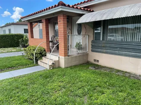 265 W 55th Street Hialeah FL 33012