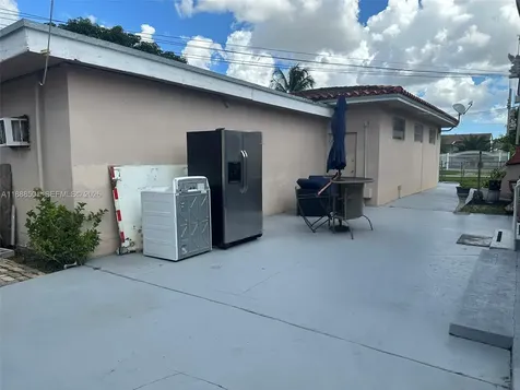 265 W 55th Street Hialeah FL 33012