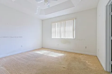 1015 NE 41st Place Homestead FL 33033