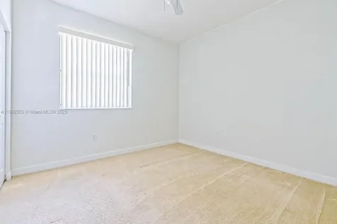 1015 NE 41st Place Homestead FL 33033