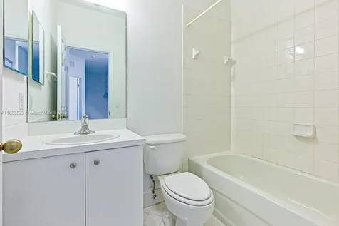 1015 NE 41st Place Homestead FL 33033
