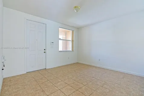 1015 NE 41st Place Homestead FL 33033