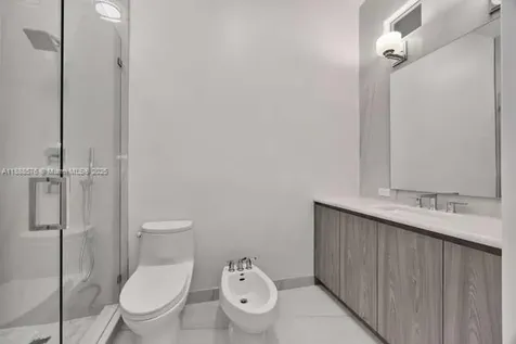 621 N Mashta Drive Key Biscayne FL 33149
