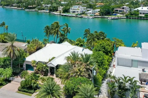 621 N Mashta Drive Key Biscayne FL 33149