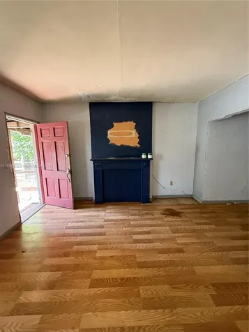 1239 NW 31st Street Miami FL 33142