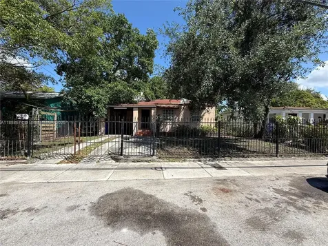 1239 NW 31st Street Miami FL 33142