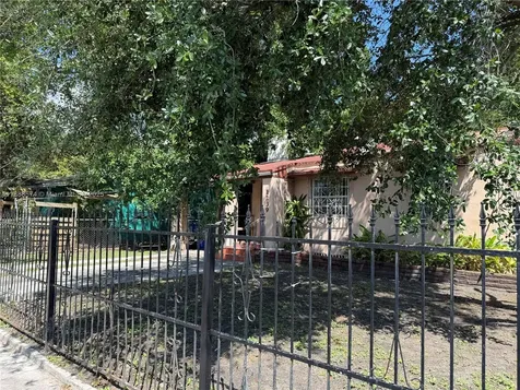 1239 NW 31st Street Miami FL 33142