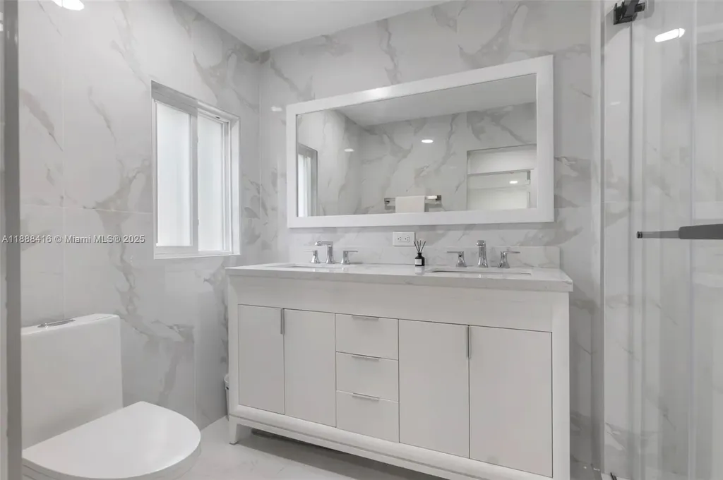 139 SW 21st Way Fort Lauderdale FL 33312