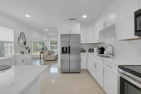 139 SW 21st Way Fort Lauderdale FL 33312