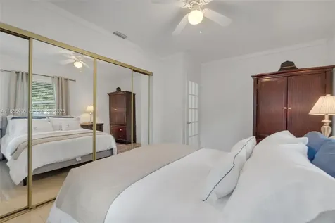 139 SW 21st Way Fort Lauderdale FL 33312