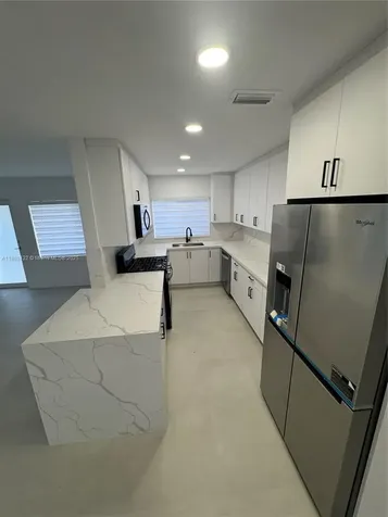 9335 SW 17th Street Miami FL 33165