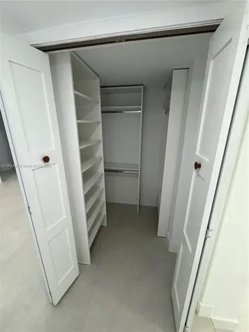 9335 SW 17th Street Miami FL 33165