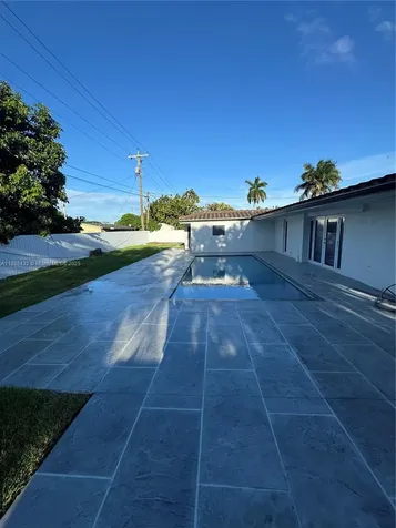 9335 SW 17th Street Miami FL 33165