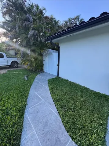 9335 SW 17th Street Miami FL 33165