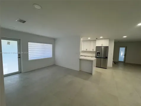 9335 SW 17th Street Miami FL 33165