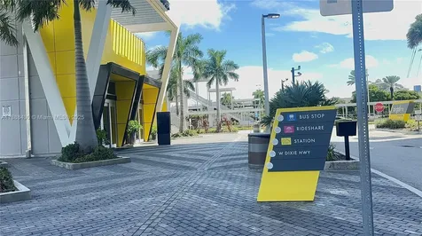 19440 NE 26th Avenue Miami FL 33180