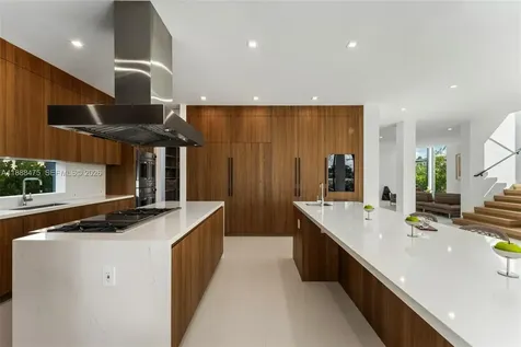 3114 Prairie Avenue Miami Beach FL 33140
