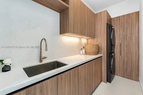 3114 Prairie Avenue Miami Beach FL 33140