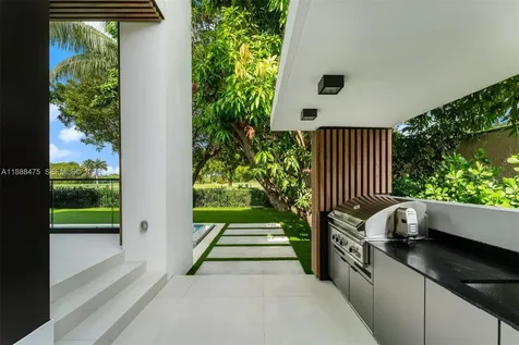 3114 Prairie Avenue Miami Beach FL 33140